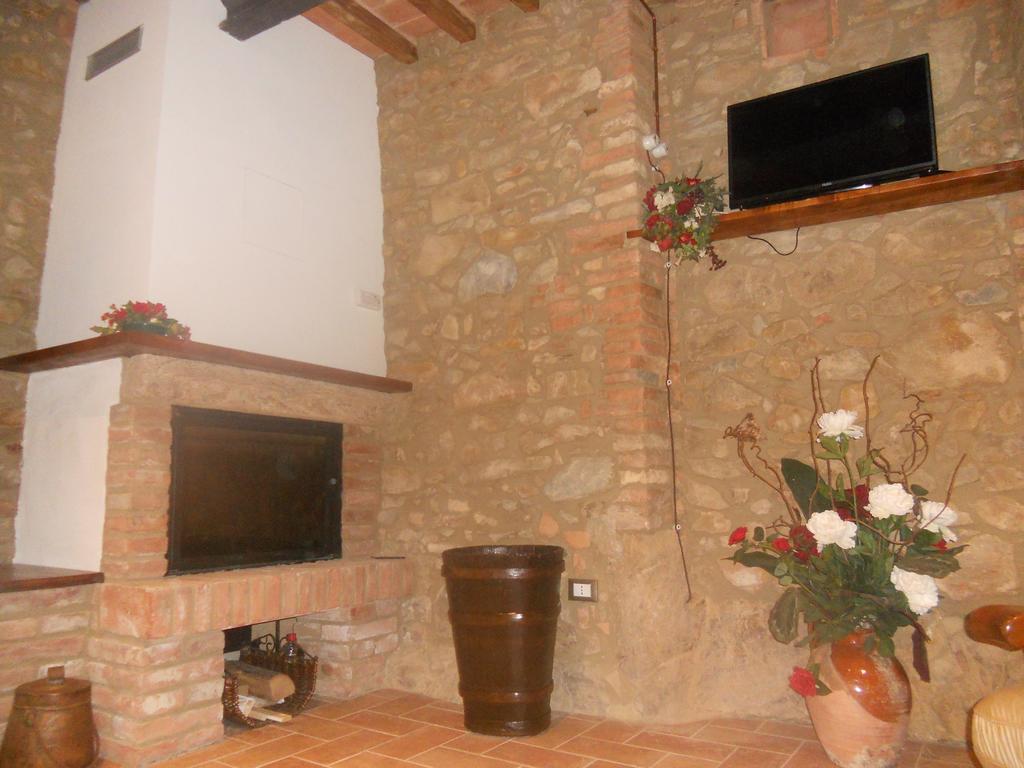 Apartment Casa Antica Chianni Phòng bức ảnh